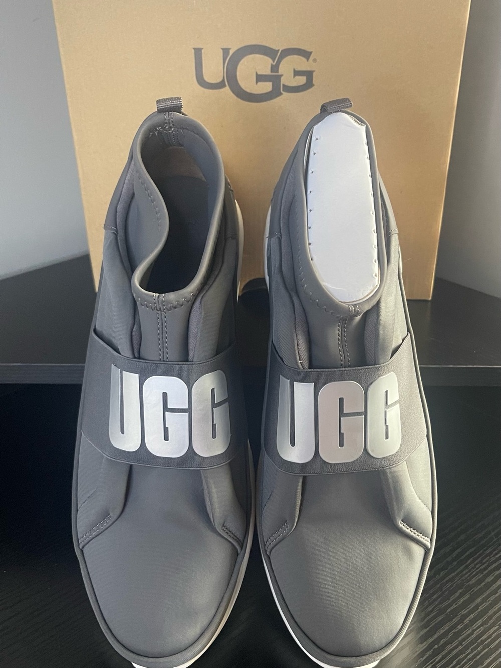 UGG Women’s Neutra Sneaker Size 10 1095097/Charcoal